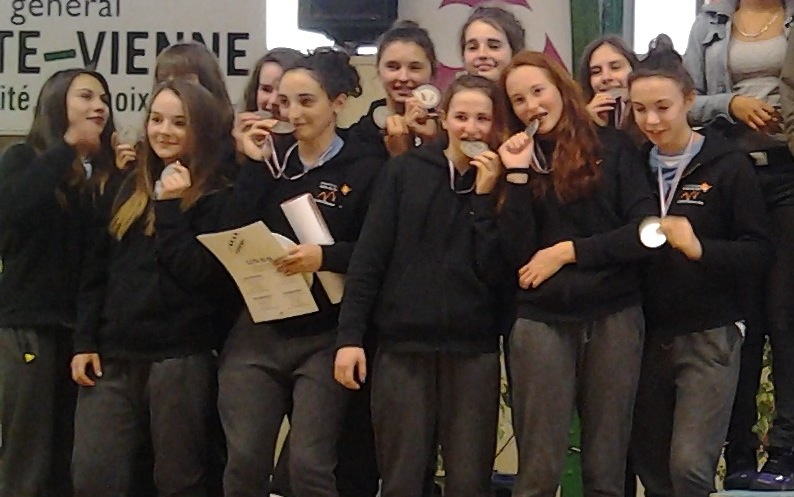 Très beau parcours pour les joueuses de Salies-du-Salat qui décrochent la médaille d'argent (photo Lionel Subra)