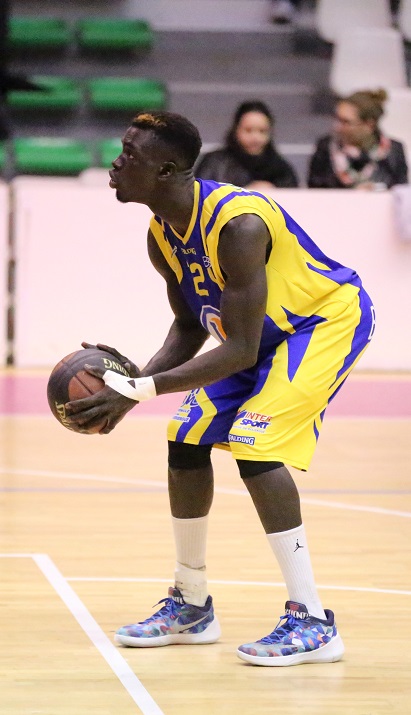 Les Villefranchois de Khadim Séné ont largement dominé Castera (photo : Guillaume poumarede)