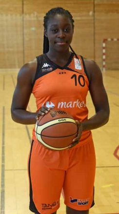 Anne-Lise Mipoka a elle aussi brillé en inscrivant notamment un tir lointain crucial en fin de match (photo : Bourges Basket)