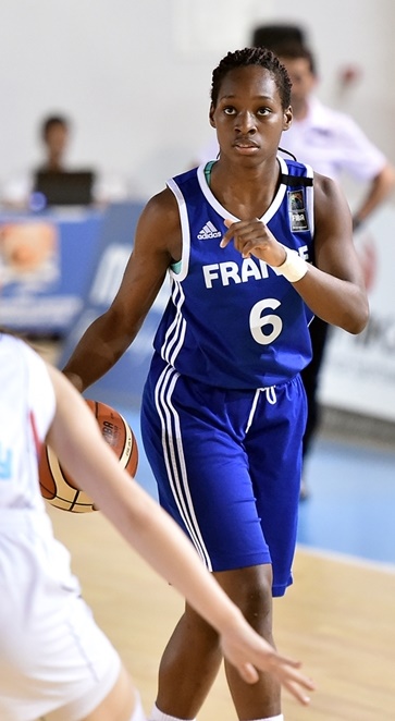 Victoria Majekodunmi et la France s'arrêtent en quarts (photo : FIBA)