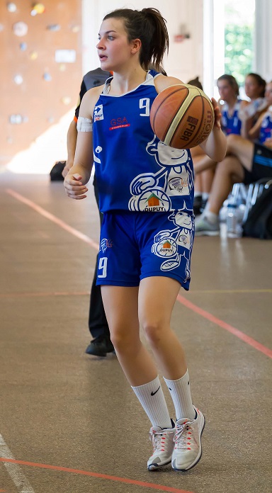 Camille Fourcade et l'AST auront face à elles un match piège face à Amou (photo : Sébastien Clavaud)